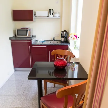 Godewind Apartment *
